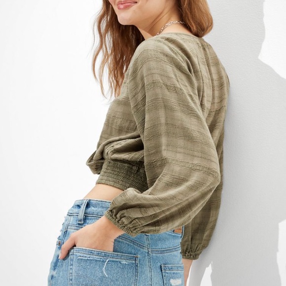 AE wrap front bubble top xxs - Picture 2 of 5